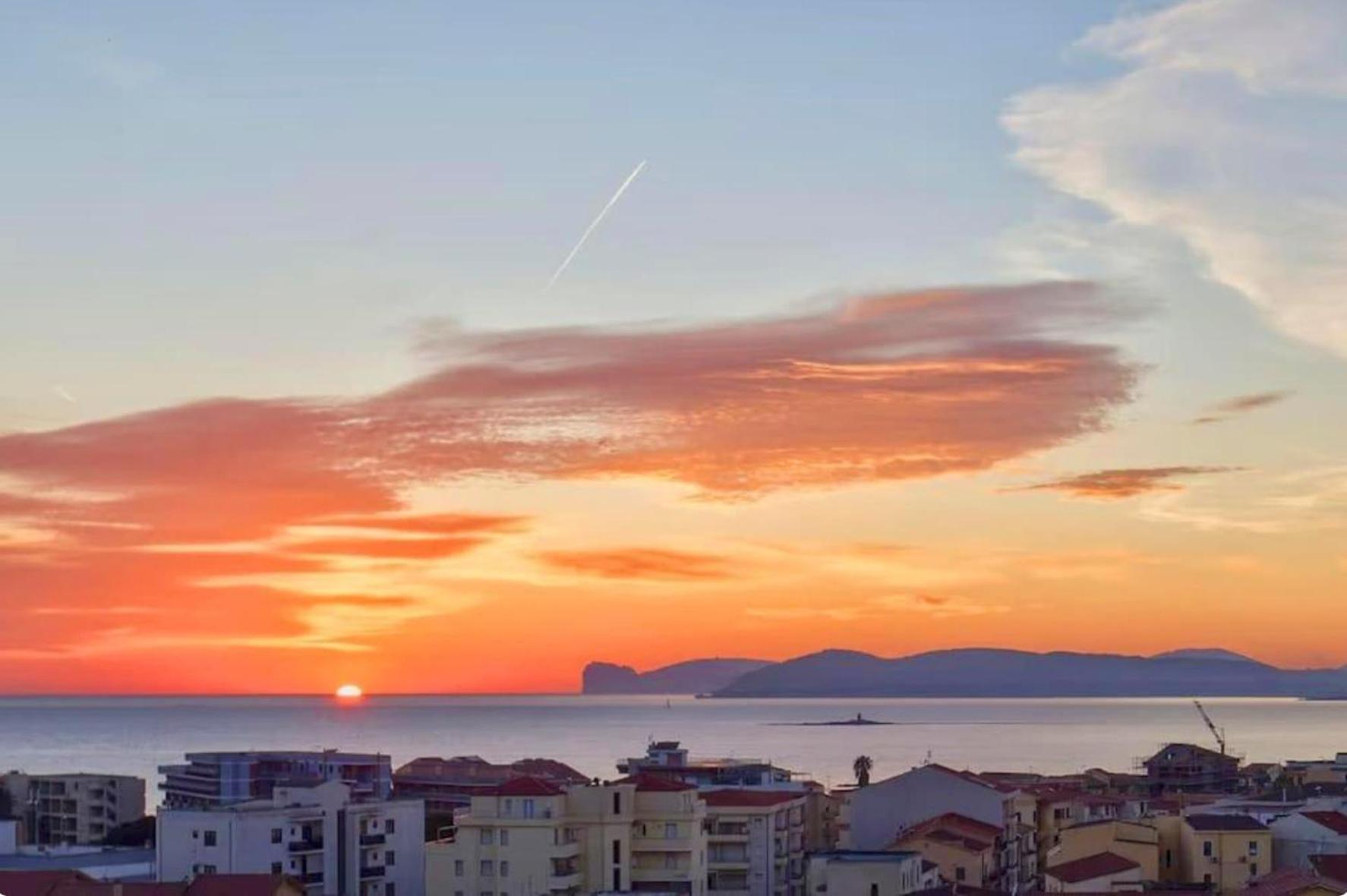 Sea View Terrace Masala Close To The Of Lido Di San Giovanni In * Alghero